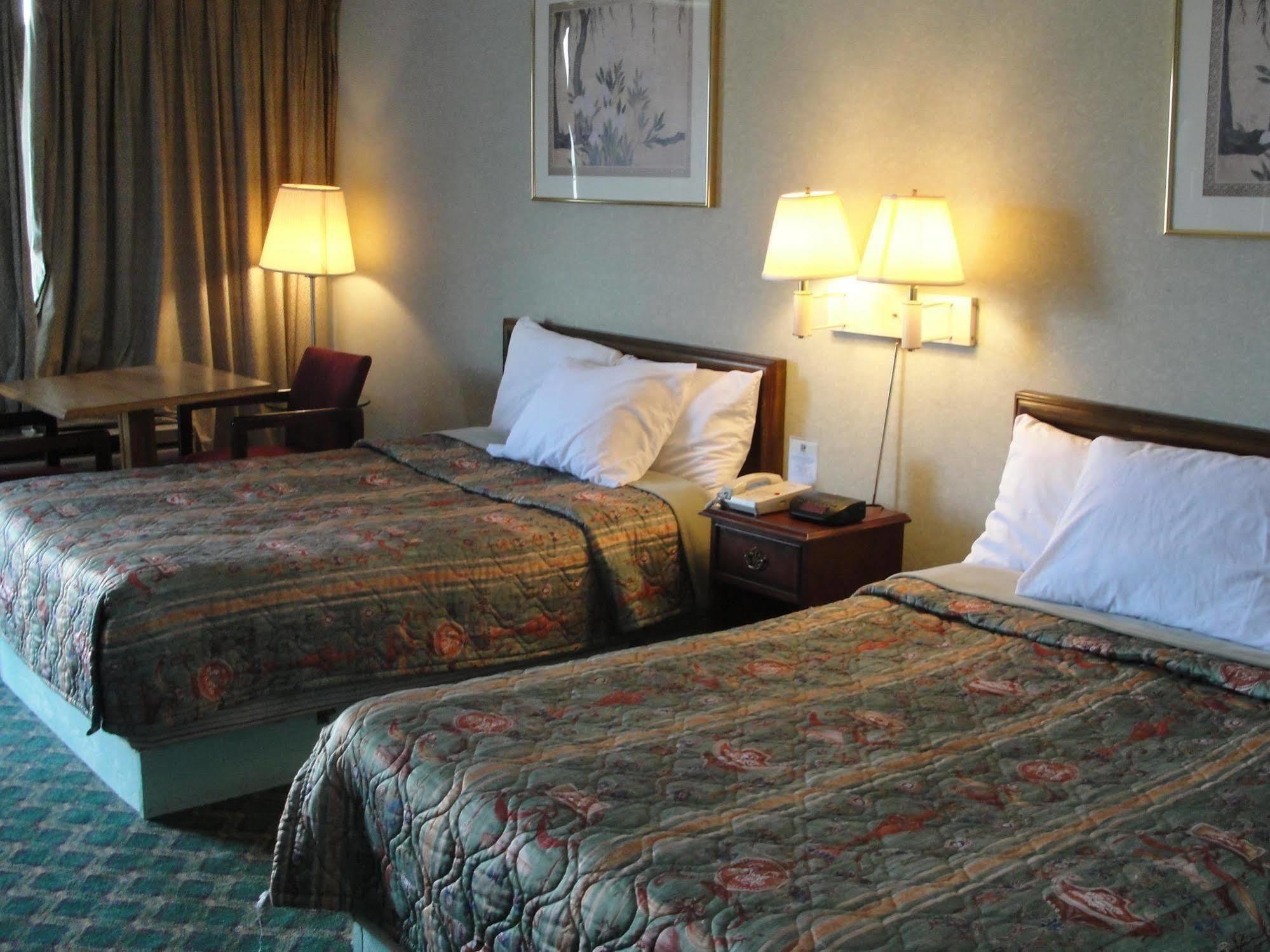 Budget Inn Алкоа Екстер'єр фото